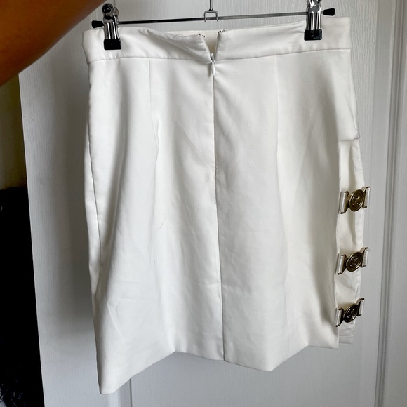 WHITE & GOLD CUT OUT MESHKI MINI SKIRT - Picture 2 of 3